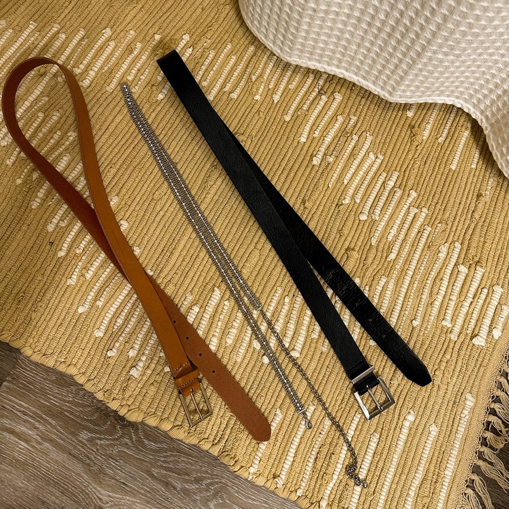 Bundle of 3 belts 🖤🤍🧡